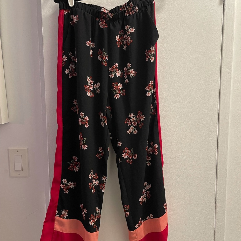 Bb Dakota shop bop loose floral pants